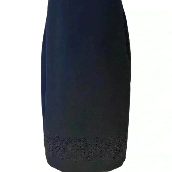🧨Banana Republic Black Midi Pencil Skirt - Picture 2 of 5